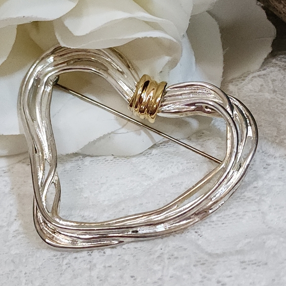 Premier Designs Vintage Collectible Silver-tone Heart Brooch - Picture 2 of 7